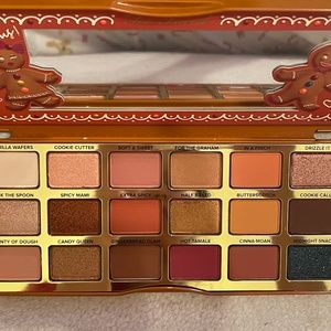 Too Faced Gingerbread Extra Spicy Eyeshadow Palette